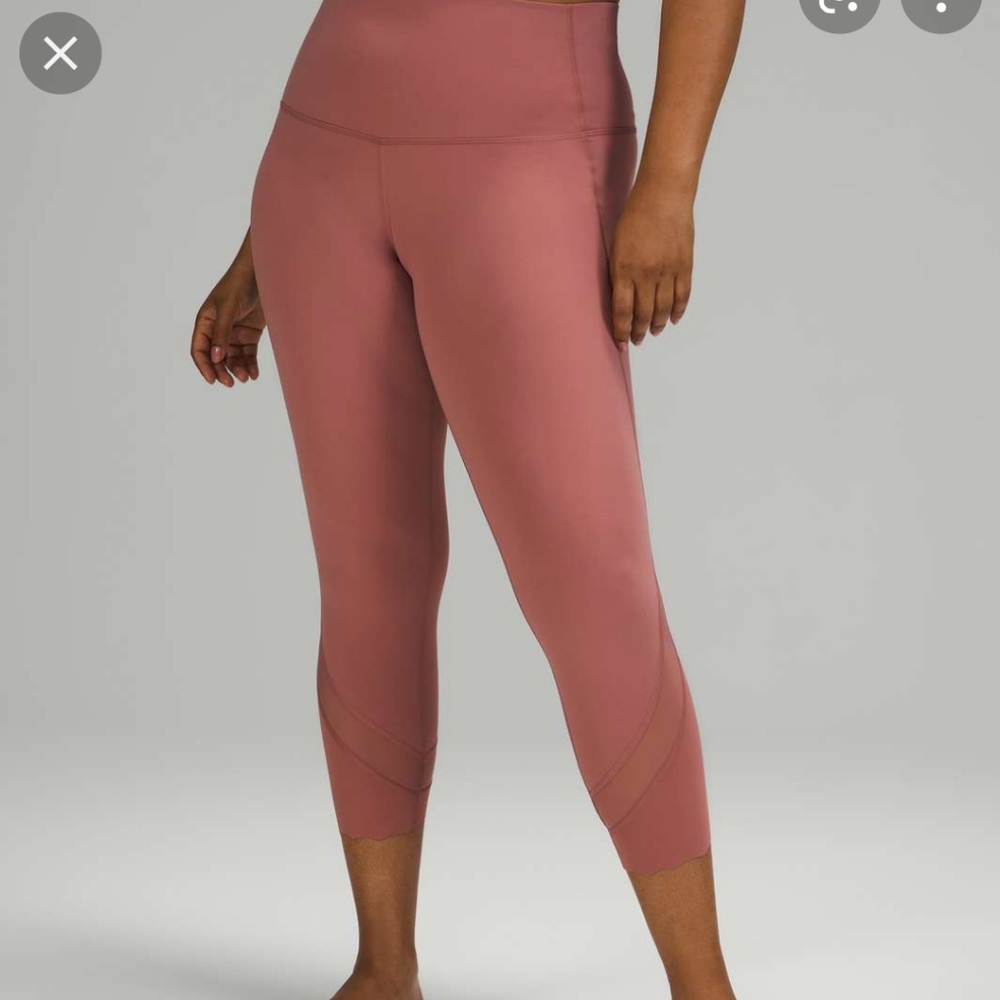 NWT Lululemon Wunder Under Scalloped High Rise Crop 23"